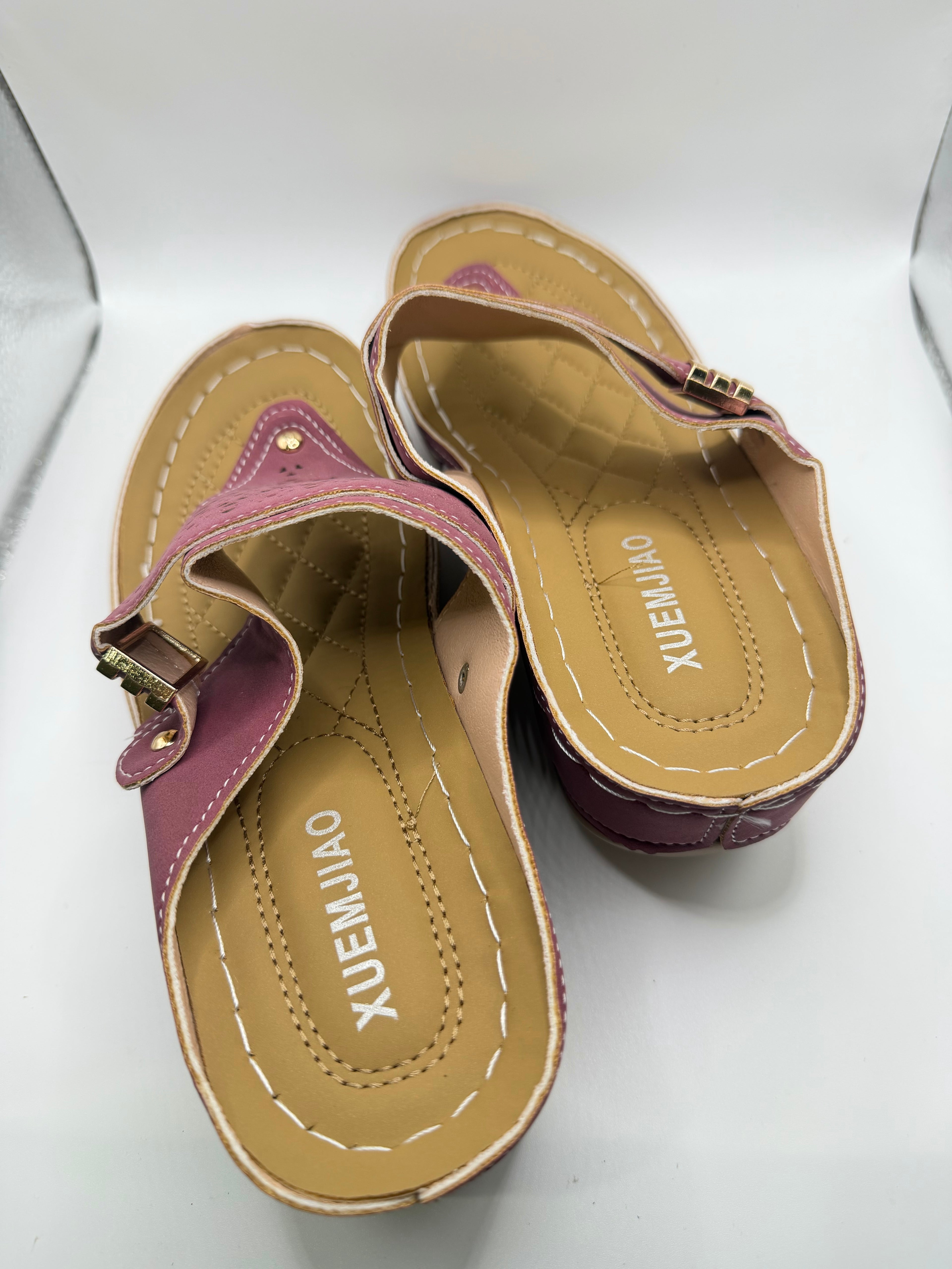 Ladies Sandals Burgundy Size 7