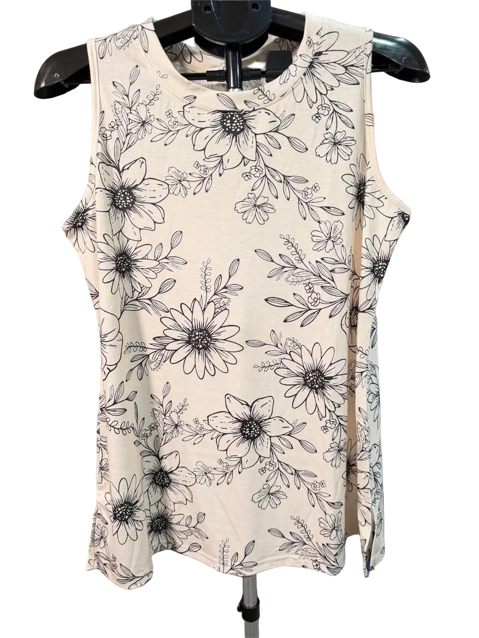 Fantaslook pleated summer tank top in size L, lightweight sleeveless top with a pleated design and relaxed fit.