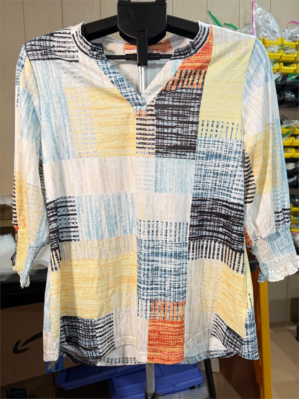 Fantaslook blouse with 3/4 ruffled sleeves in size M, stylish and lightweight for casual or dressy occasions.