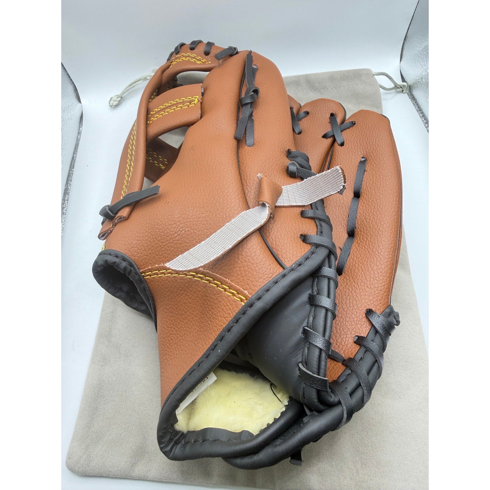 11.5 inch pig leather baseball glove by Republic Mercantile showing detailed stitching and classic design for baseball gameplay.