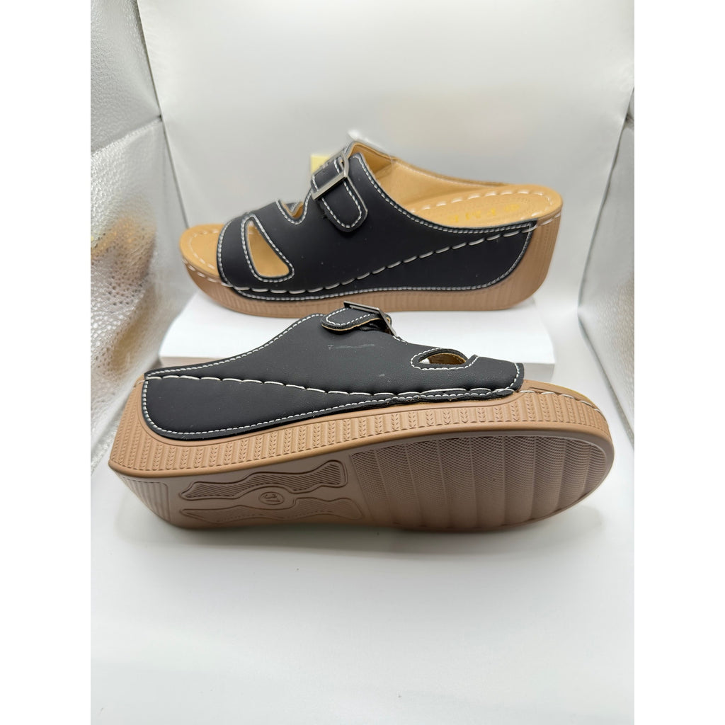 FME Comfort Slide Sandals in black with buckle details, size 7 (EU 37), featuring a casual slip-on design and open toe style.