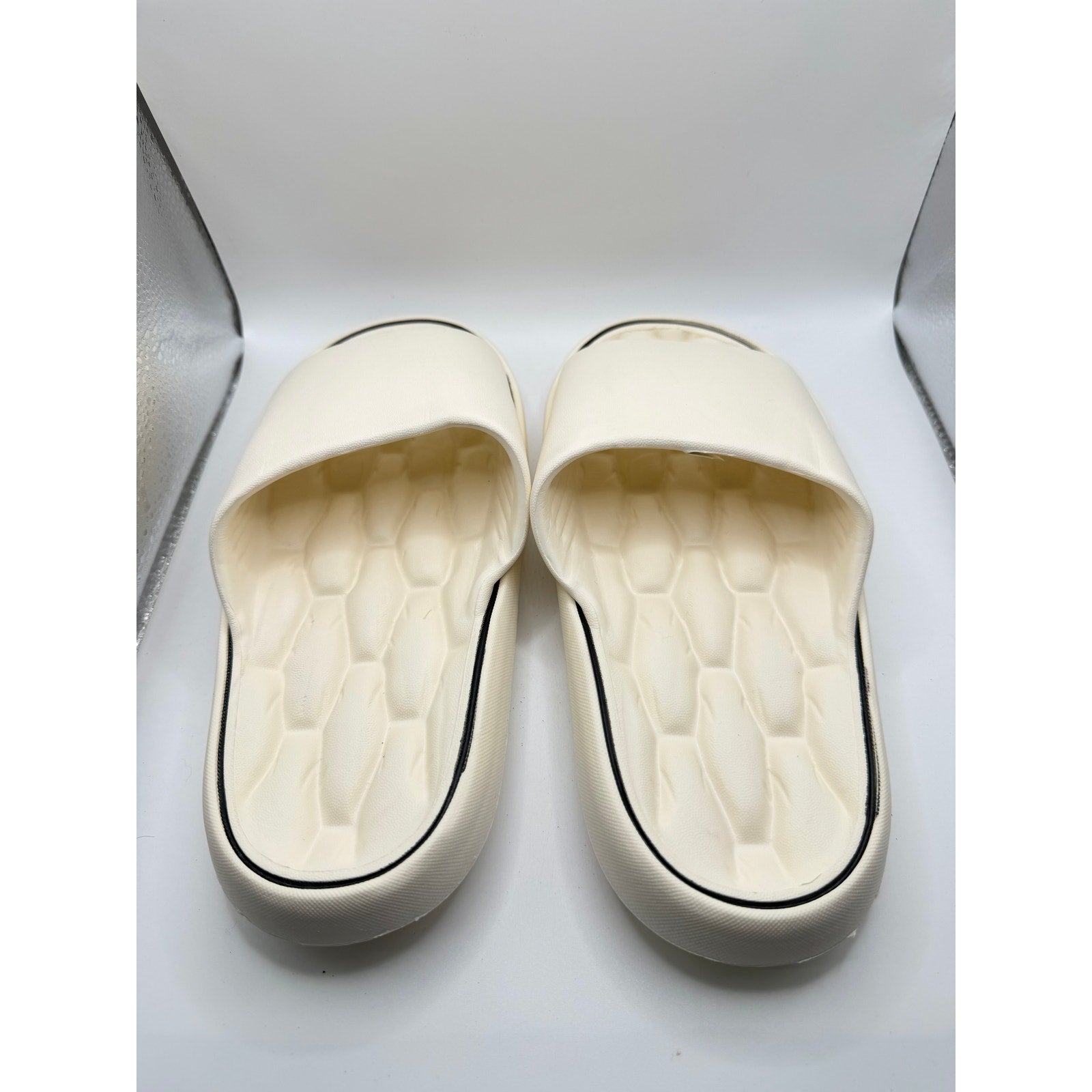 White BusyLion Comfort Slides in US size 6.5, featuring cushioned design and slip-on style for casual wear.