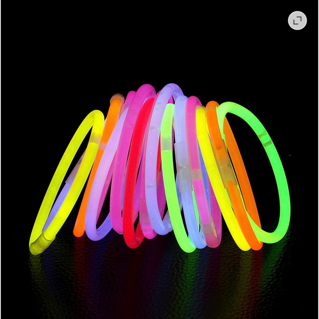 Set of 100 Sfaro neon glow sticks and connectors, 8-inch light sticks ideal for parties and celebrations.