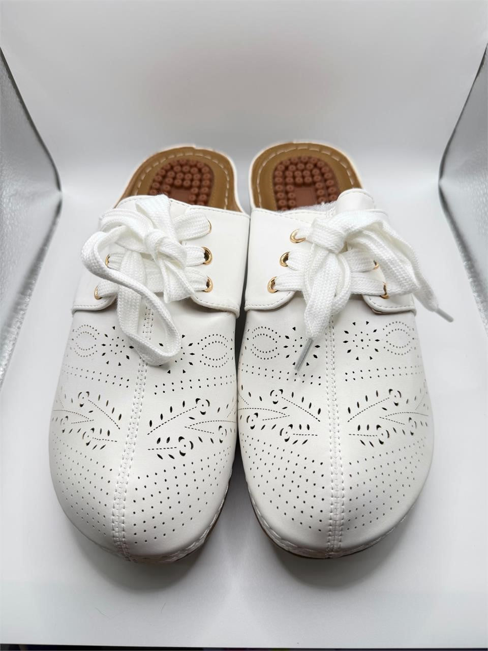 NEW Ecetana White Wedge Mule Sandals Size: 9.5