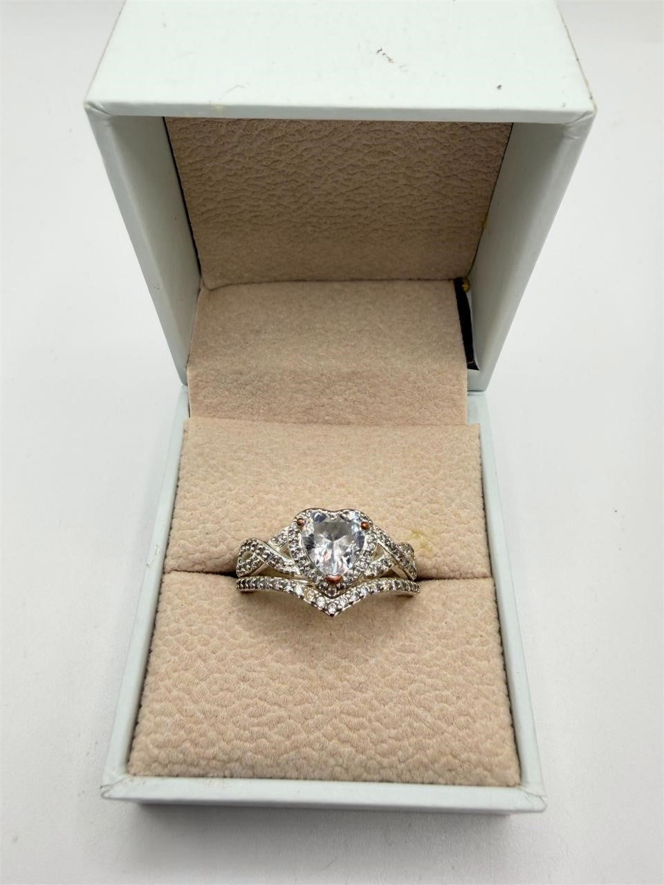 APSVO 1 ct+ heart-shaped CZ double band wedding set in size 9, featuring sparkling silver-tone jewelry from Republic Mercantile.