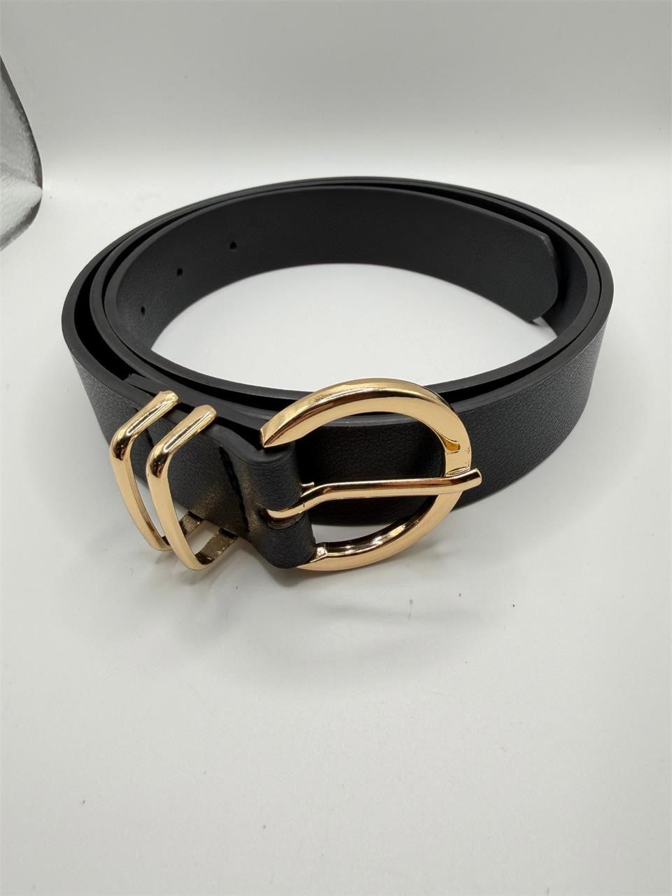NEW Women's Black Leather Belt 30" to 38" - L-XL