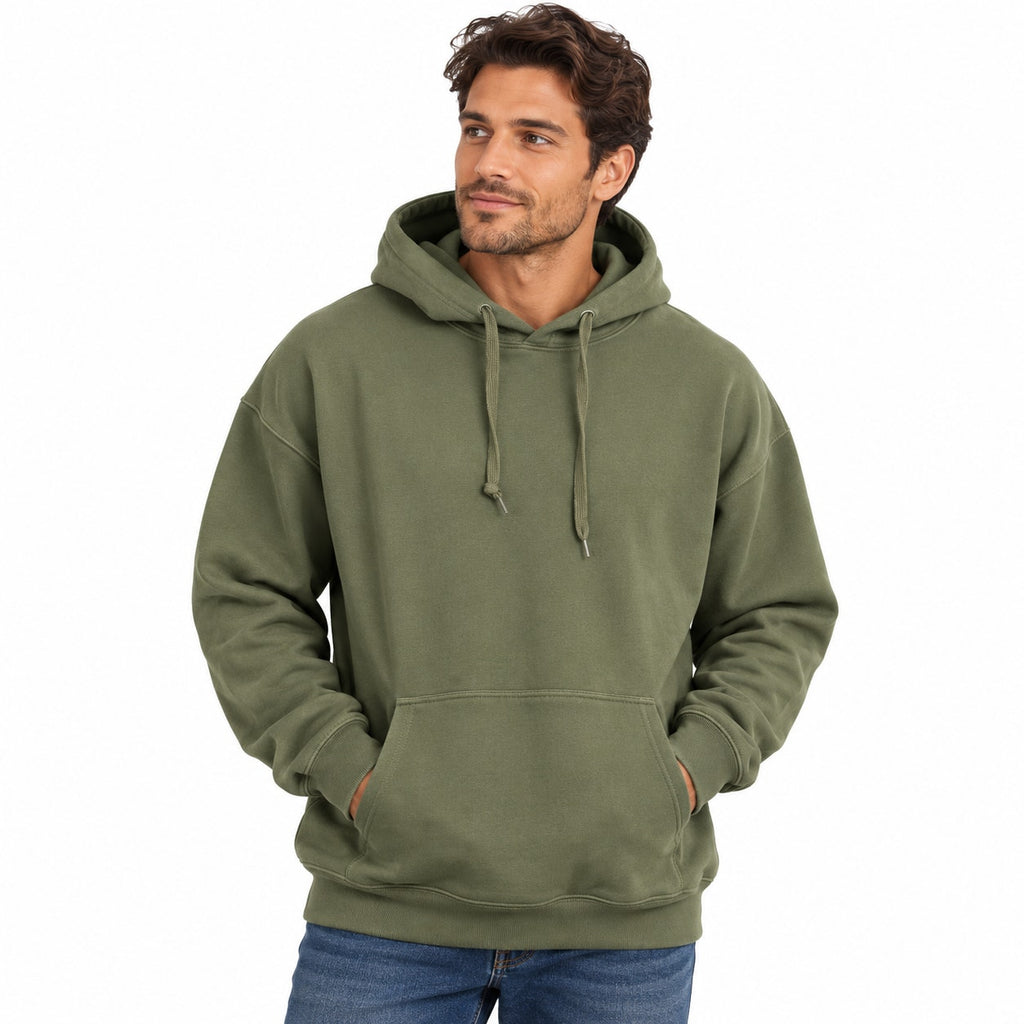 Green Fruit of the Loom men's EverSoft fleece sweatshirt hoodie, size XL, pullover style with a cozy fleece interior.