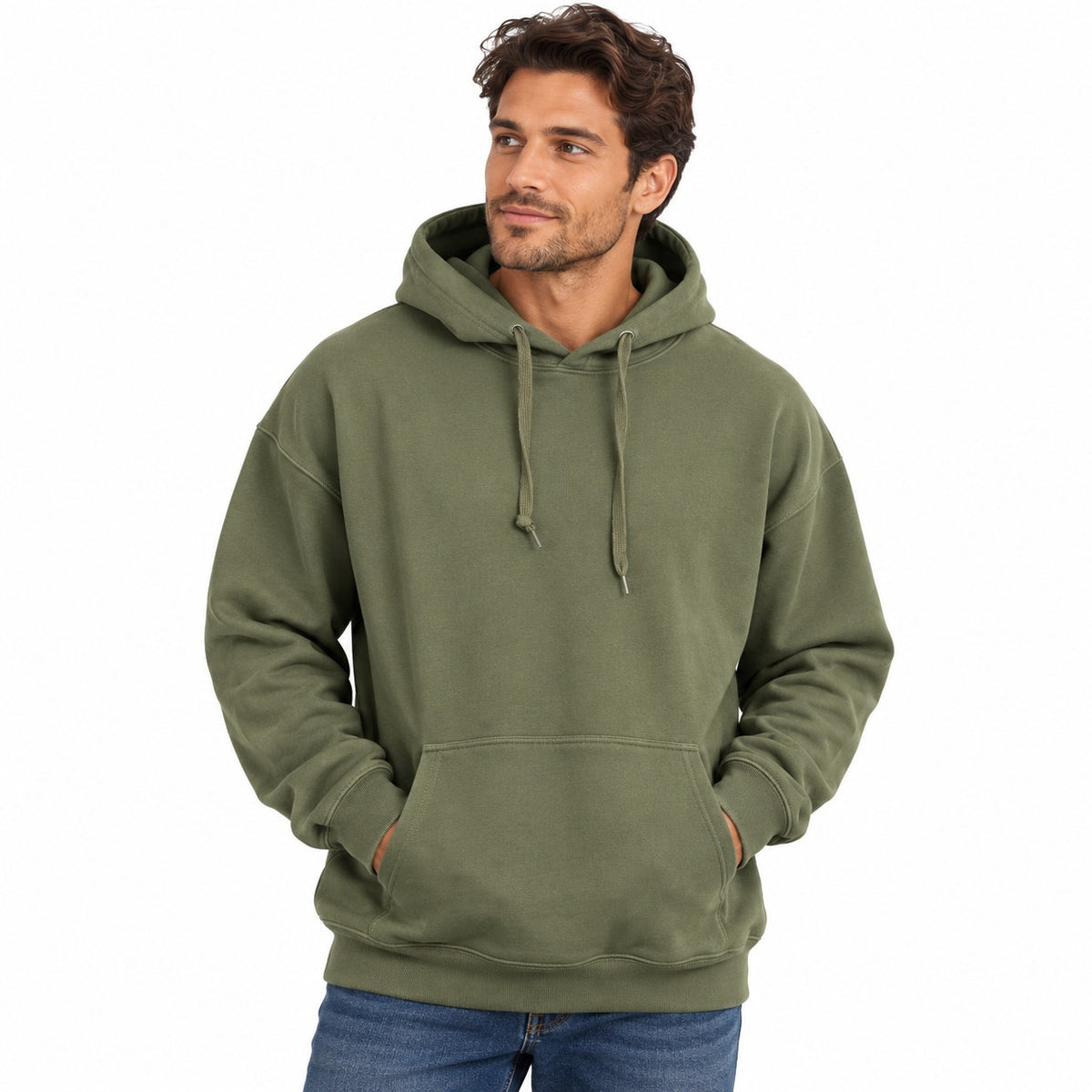 Green Fruit of the Loom men's EverSoft fleece sweatshirt hoodie, size XL, pullover style with a cozy fleece interior.