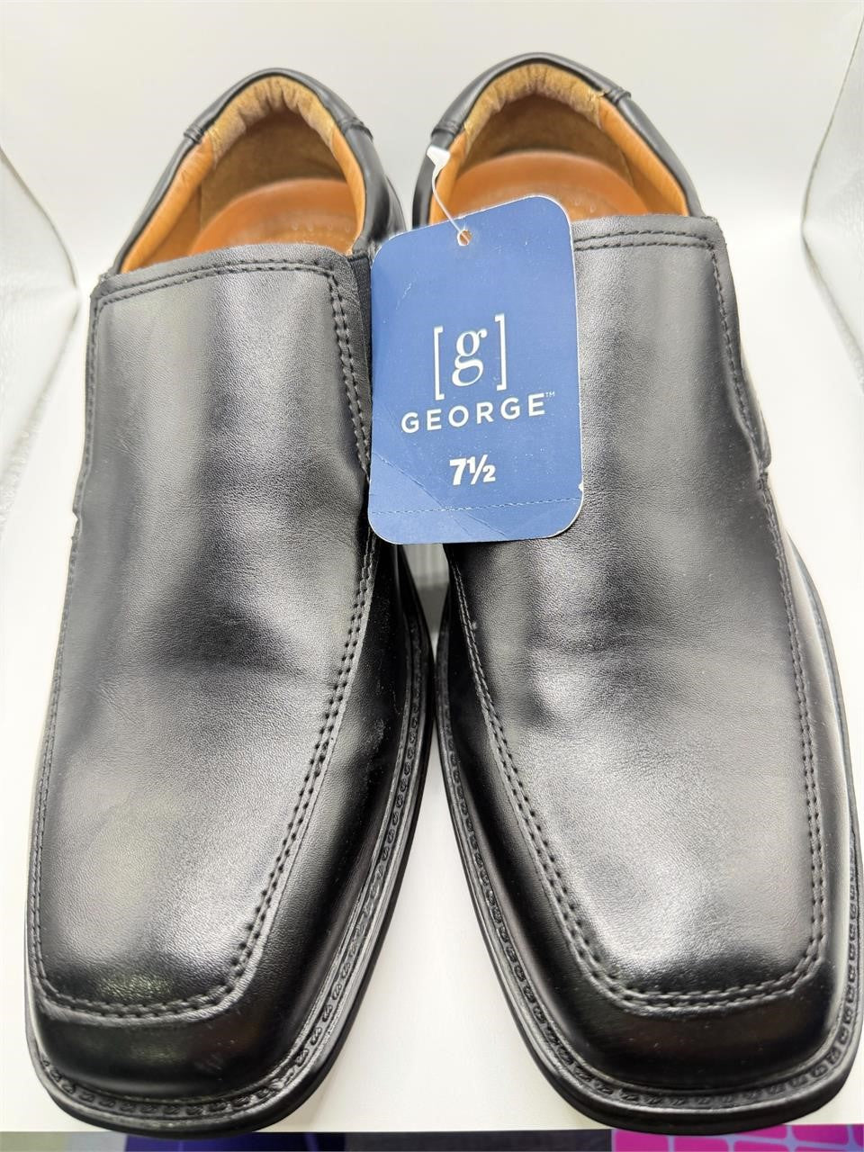 George men's Dominic loafer dress shoe in size 7.5, featuring a sleek leather design and classic slip-on style.