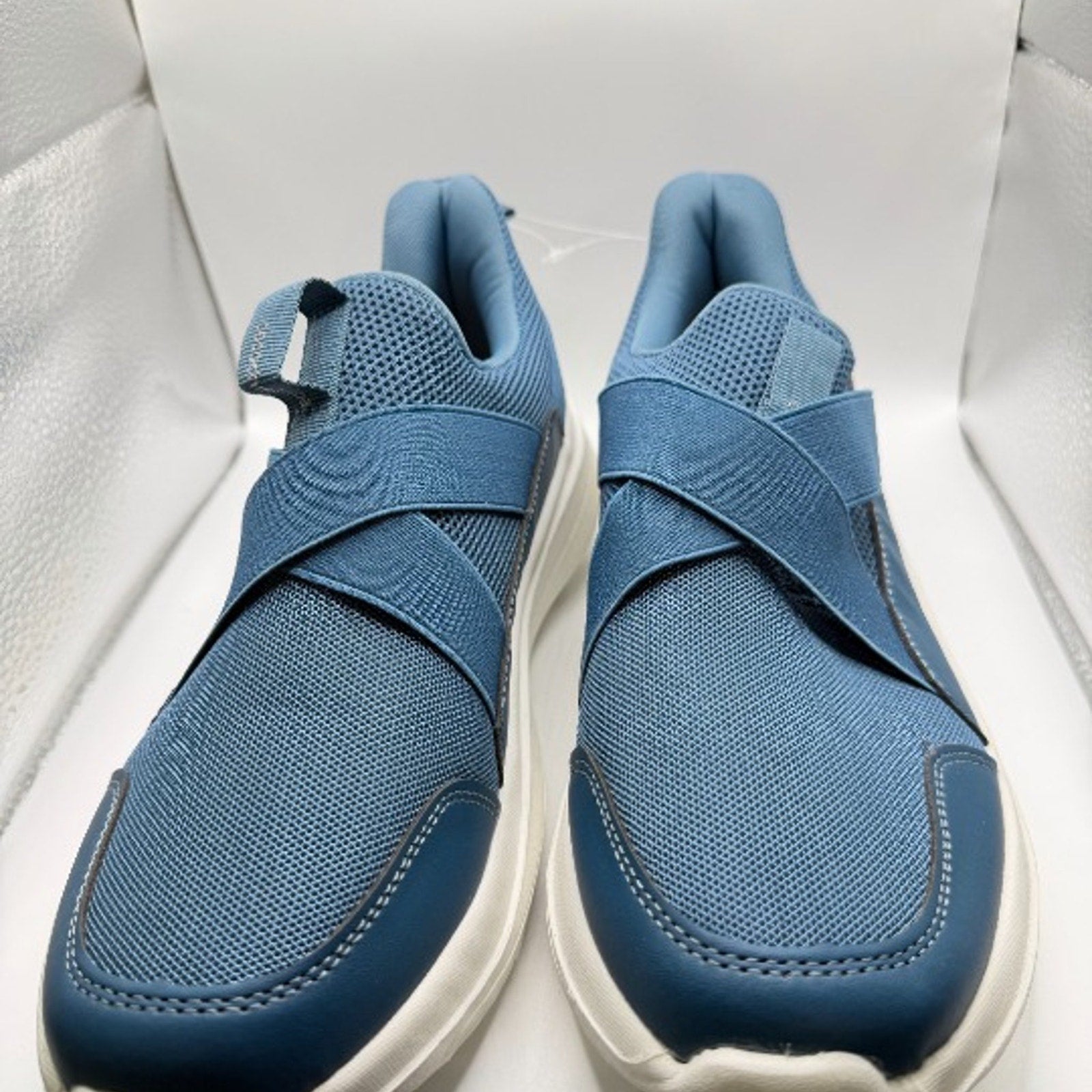 Women's Athletic Slip-On Sneakers Size: 8