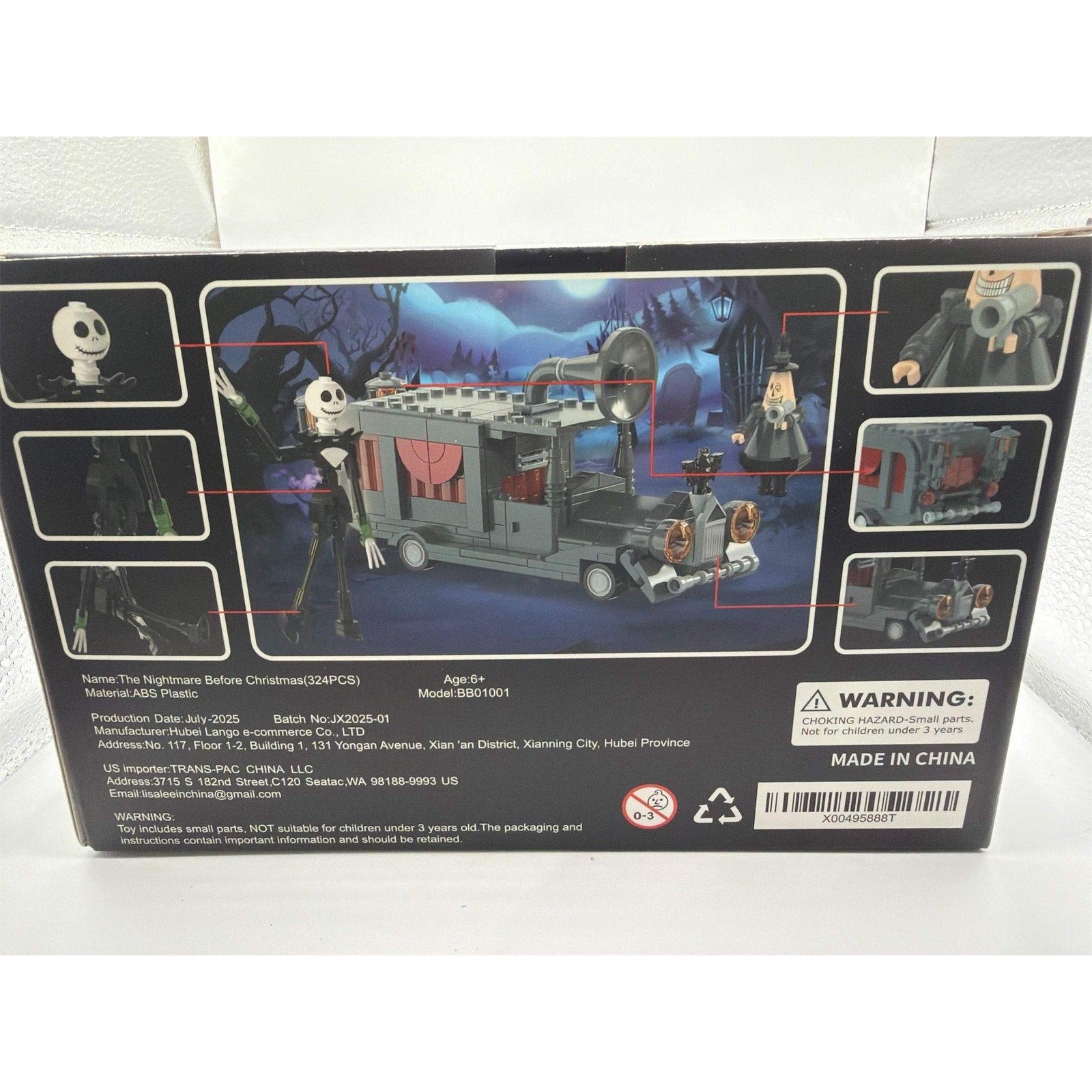 Spaciolo Halloween toy building set with 324 plastic pieces, featuring spooky themed blocks for creative play and construction.