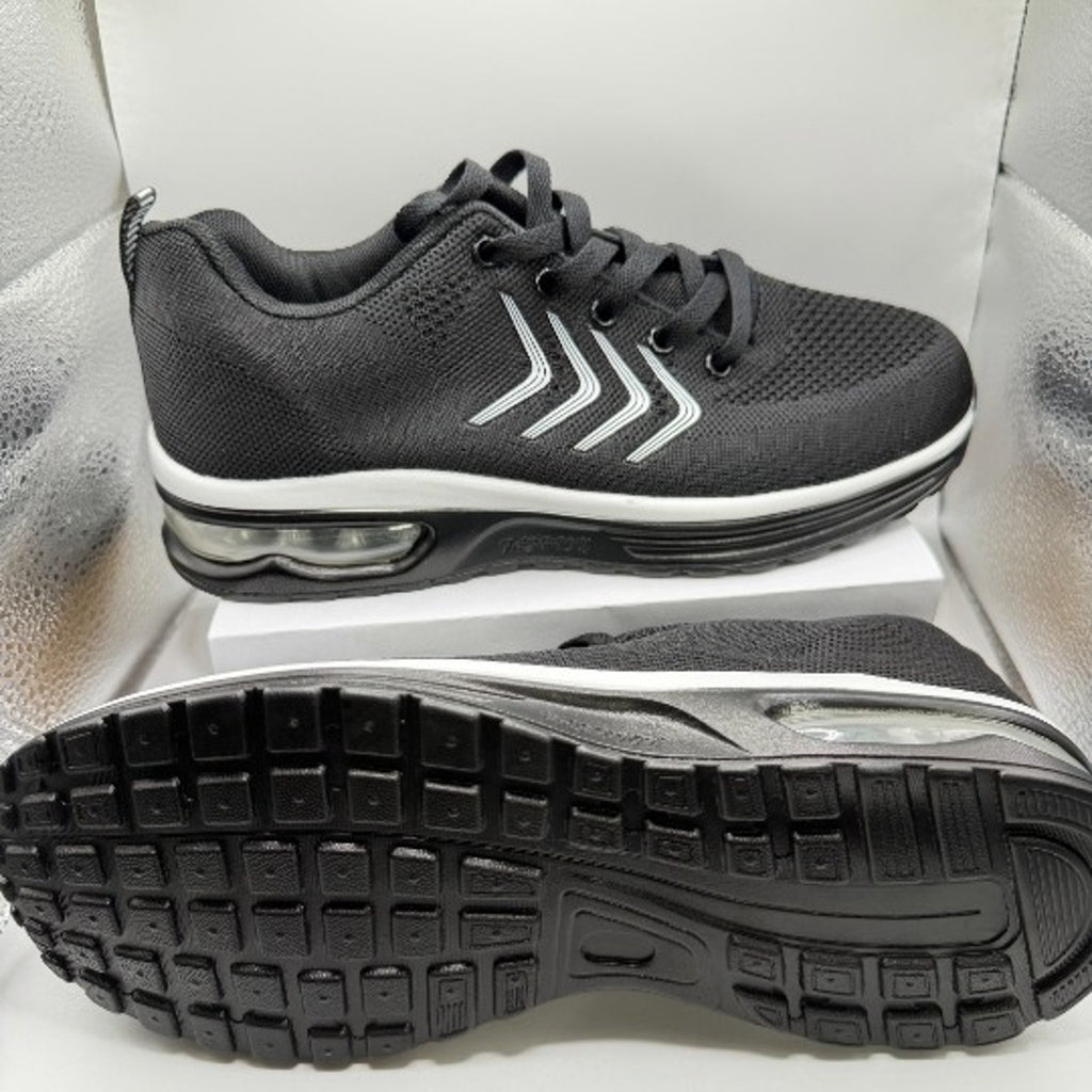 Women's Black Athletic Shoes Size: 8.5