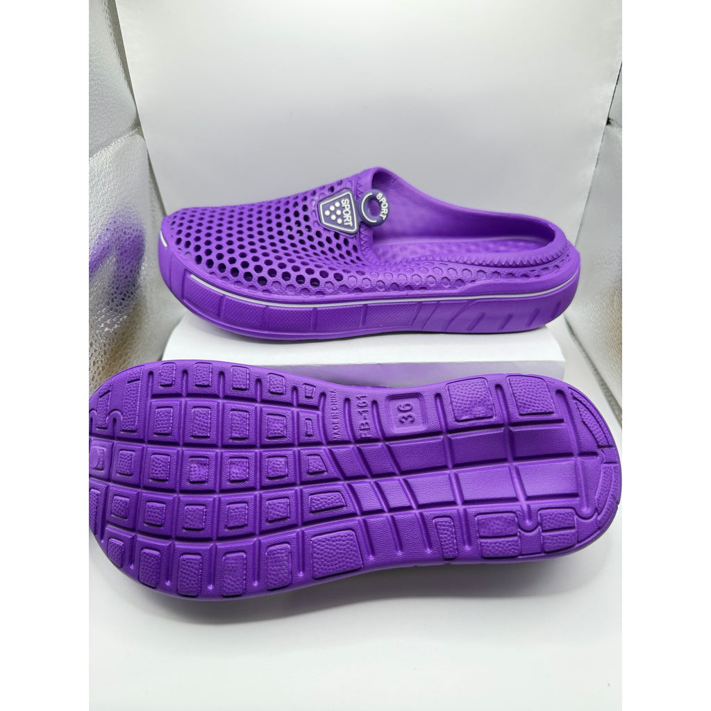 Women's Republic Mercantile sport water clogs, size 6, Euro 36, featuring a lightweight, slip-on design perfect for water activities.
