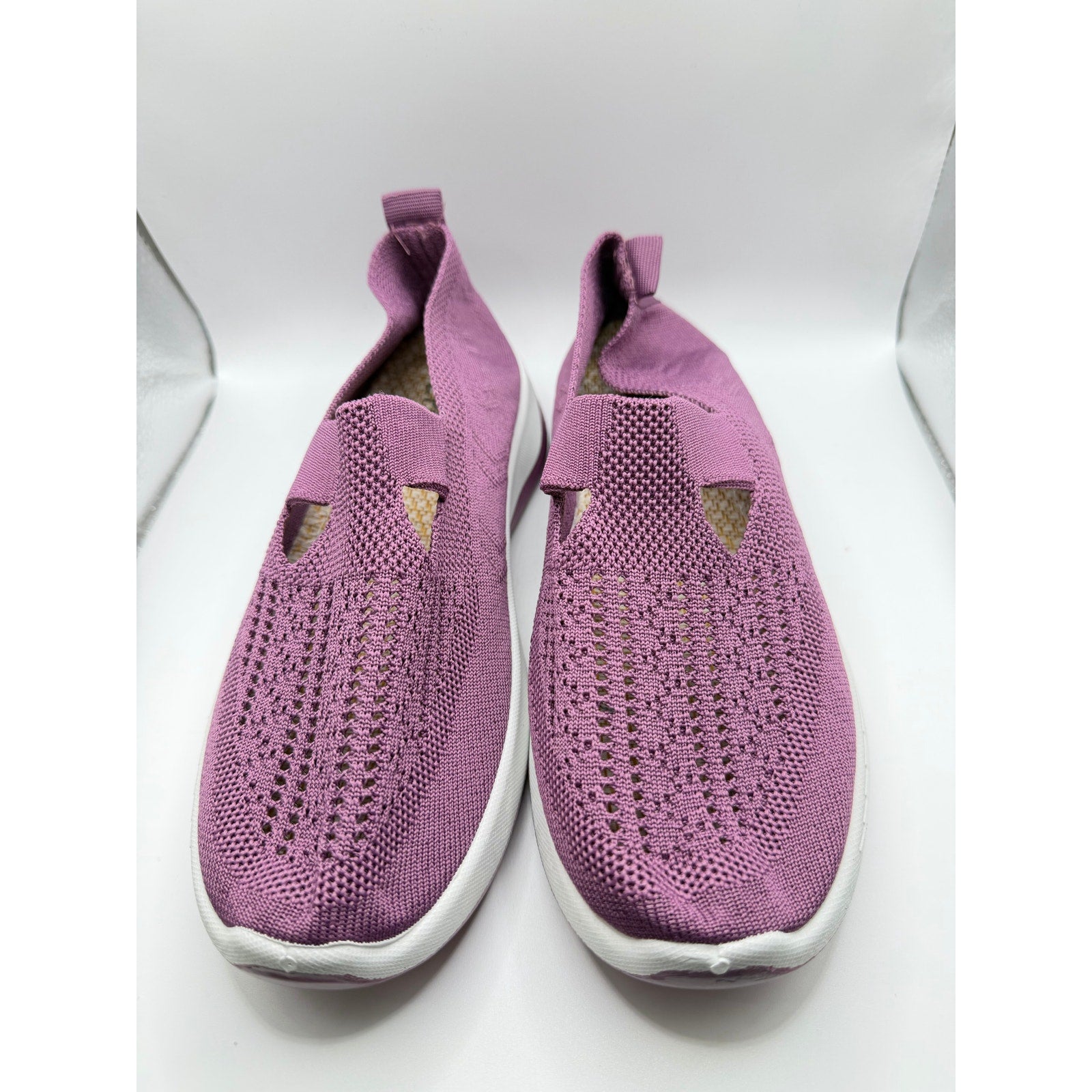 Women's VEPCQ slip-on comfort sneakers in size US 6, with breathable fabric and cushioned insoles for everyday wear